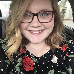 Meet your Posher, Lexie